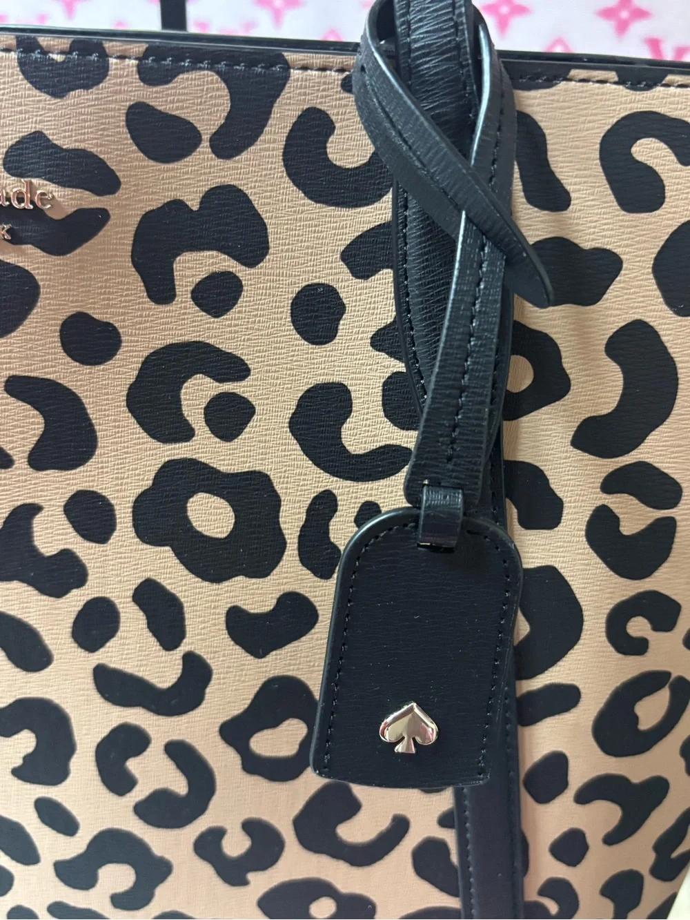 Kate Spade New York Cara Graphic Leopard Large Tote Bundle